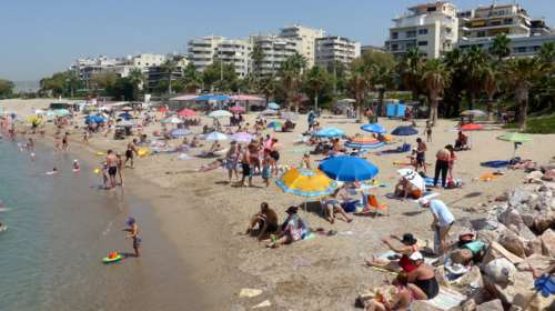 Καύσωνας με ρεκόρ θερμοκρασιών- «Χτύπησε» 45άρια ο υδράργυρος