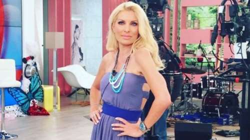 Βραδινό μπανάκι για την Ελένη Μενεγάκη, τον Ματέο και τον αδελφό της [φωτο]