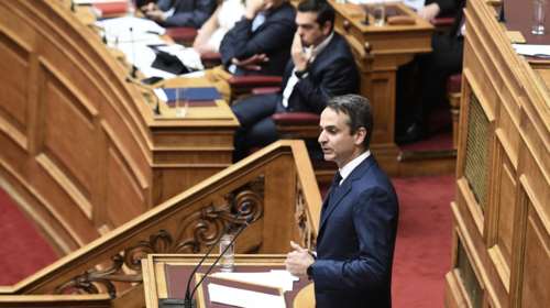 Μητσοτάκης σε Τσίπρα:  Η εξουσία σας έχει διαφθείρει