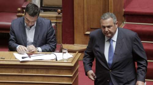 Το «φάντασμα» του Καμμένου  πάνω από την πολιτική ζωή