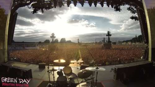 65.000 άνθρωποι τραγουδούν σαν ένας το θρυλικό Bohemian Rhapsody-Βίντεο