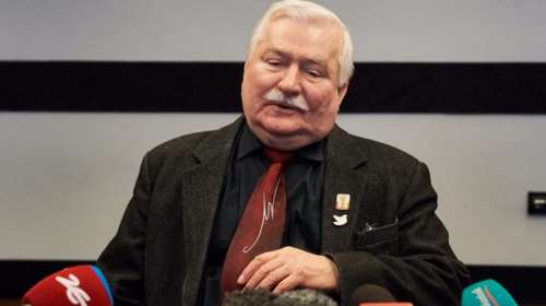 Εκτάκτως στο νοσοκομείο ο Λεχ Βαλέσα