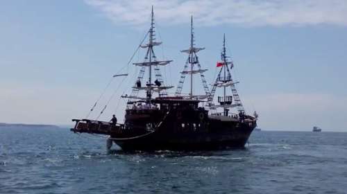 Επεισοδιακή βόλτα στον Θερμαϊκό για 140 τουρίστες