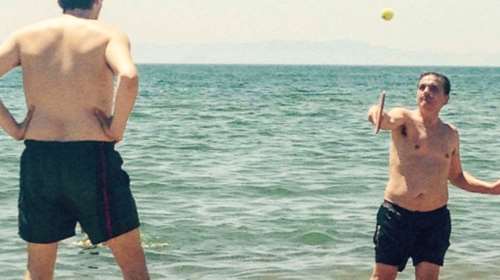 Οι διακοπές του Ευκλείδη στην Ηλεία και οι... ρακέτες