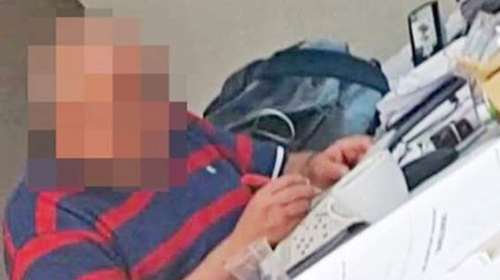 Σάλος με εφοριακό που έλυνε σταυρόλεξο ενώ περίμεναν στην ουρά 20 άτομα