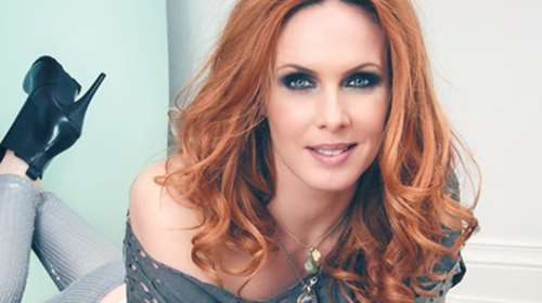 Μαμά και κόρη με σορτσάκι: Η Εβελίνα Παπούλια με την πανέμορφη κόρη της