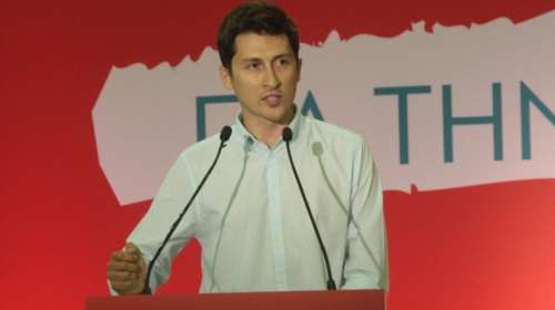 ΠΑΣΟΚ: Ο Γιάννης Βαρουφάκης έχει περίσσιο θράσος