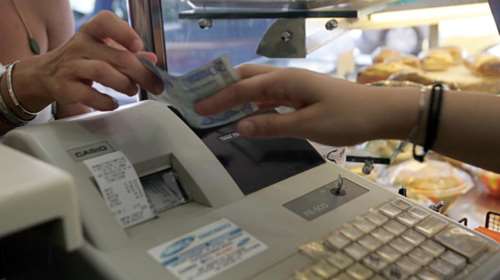 Από την Κρήτη ως τη Μύκονο, &quot;όργιο&quot; φοροδιαφυγής στα νησιά