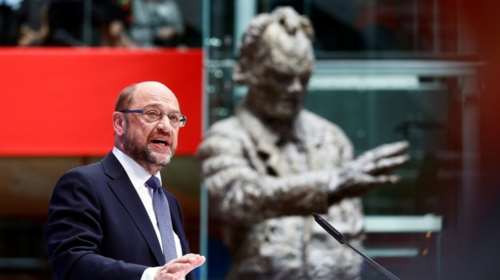 Επίθεση Σουλτς σε Σόιμπλε για την φτώχεια της Ελλάδας