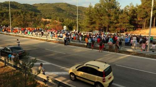 Απέκλεισαν τμήμα της Εγνατίας Οδού κατά του νέου σταθμού διοδίων