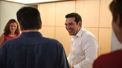 Τσίπρας στην Πολιτική Γραμματεία: Η οικονομία γυρίζει σελίδα