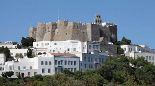Εδειραν ελεγκτές της ΑΑΔΕ στην Πάτμο: Στο νοσοκομείο ο ένας εκ των δύο
