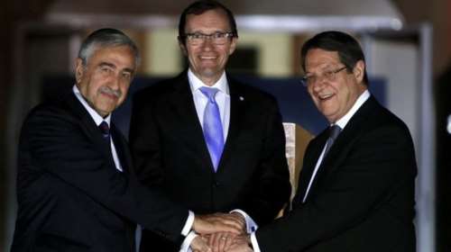 Ξεχωριστές συναντήσεις Άιντε με Αναστασιάδη και Ακιντζί