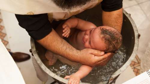 Κως: Βάφτισαν το παιδί του στα κρυφά και έγινε...τούρκος!