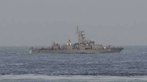 Προειδοποιητικά πυρά από αμερικανικό πλοίο σε ιρανικό σκάφος