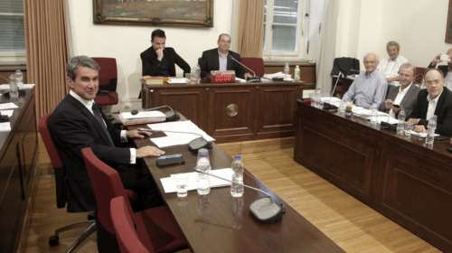 Χαμός στην εξεταστική για την υγεία- Επιστολή φωτιά Λοβέρδου