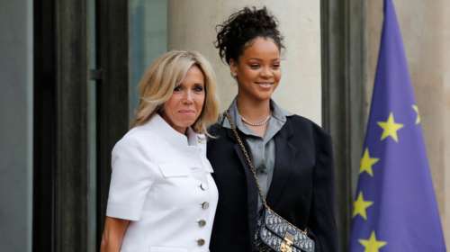 Όταν η Ριάννα συνάντησε τη Μπριζίτ Μακρόν στο Ελιζέ - Εικόνες και βίντεο