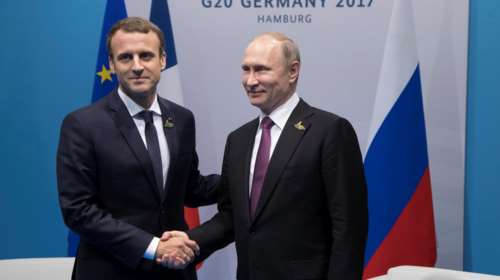 Reuters: Οι Ρώσοι προσπάθησαν να κατασκοπεύσουν τον Μακρόν