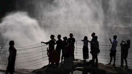 Έκλεισε ο δεύτερος μεγαλύτερος καταρράκτης στην Κίνα λόγω καιρού