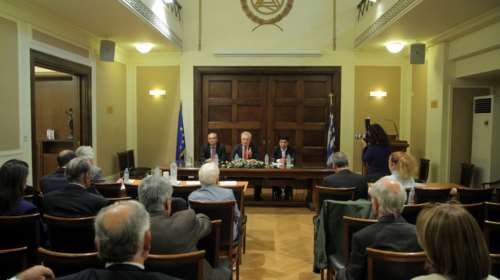 Με τροπολογία στη Βουλή αλλάζει ο κώδικας των Συμβολαιογράφων