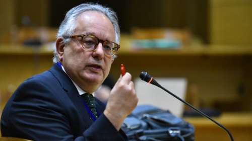 Αυτή είναι η επιτροπή Αλιβιζάτου για την εκλογή αρχηγού της κεντροαριστεράς