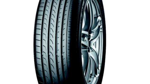 BluEarth RV-02: Δεν είναι καλλυντικό. Ειναι ελαστικό με έλαιο πορτοκαλιού!