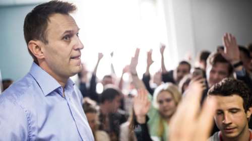 Politico: Μπορεί αυτός ο άνθρωπος να νικήσει τον Πούτιν;