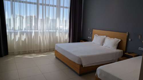 Ένα ξενοδοχείο μέσα στον σταθμό ΚΤΕΛ της Θεσσαλονίκης [εικόνες]