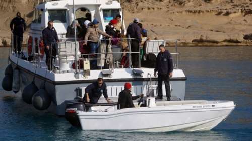 Το Λιμενικό διέσωσε 128 πρόσφυγες σε Οινούσσες και Χίο