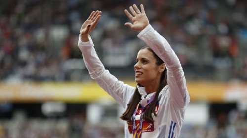 H απονομή του χρυσού μεταλλίου στην Κατερίνα Στεφανίδη