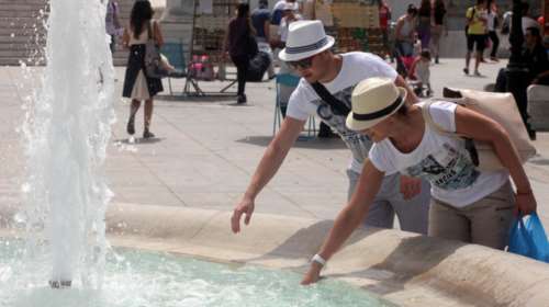 Καύσωνας διαρκείας τουλάχιστον μέχρι την Παρασκευή