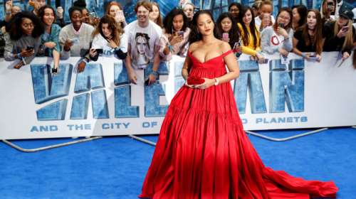 Η νέα εμφάνιση της Ριάνα δίνει «χαστούκι» στο body shaming!