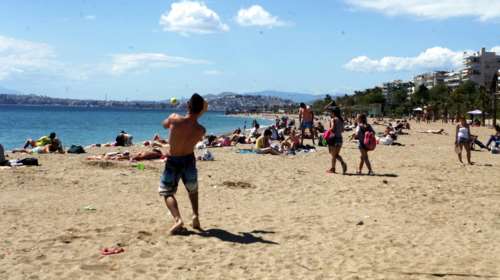 Καύσωνα συνέχεια και σήμερα με 40αρια, ενισχύονται οι άνεμοι