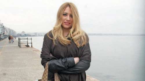 Είναι νέες, ωραίες, Θεσσαλονικιές και πολύ ...ΠΑΣΟΚ [φωτό]