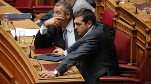 Ο Καμμένος και οι άβολες στιγμές μιας αμήχανης &quot;συγκατοίκησης&quot;