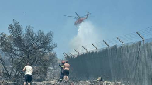Φωτιά στη Βίλιζα στο Κορωπί