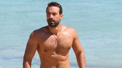 Σάκης Τανιμανίδης | Το πιο γλυκό #wokeuplikethis με τις δίδυμες - Δείτε βίντεο