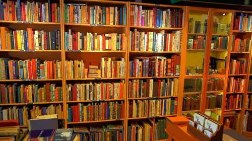 Μια βιβλιοθήκη για αναγνώστες από όλον τον κόσμο δημιουργείται στην Αθήνα