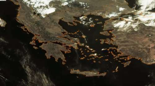 Ο καπνός από την πυρκαγιά έφτασε μέχρι το Λυβικό [video]