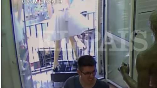 Βίντεο ντοκουμέντο: Το βαν &quot;θερίζει&quot; πεζούς στη Βαρκελώνη