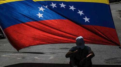 Ο Μαδούρο κατήργησε τη Γερουσία, πλέον νομοθετεί η Συντακτική Συνέλευση