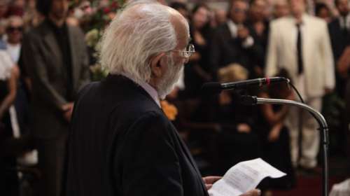 Ο σπαρακτικός επικήδειος του Λυκουρέζου: Το στεφάνι μας θα μείνει ζωντανό