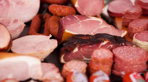 Σάλος στην Βρετανία:Λουκάνικα &amp; ζαμπόν υπεύθυνα για κρούσματα ηπατίτιδας