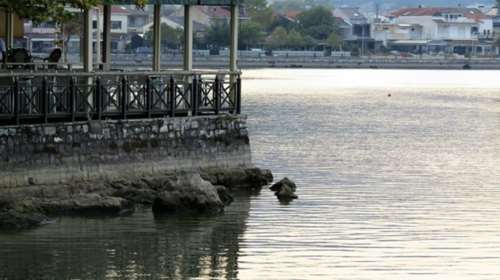 Απίστευτο: Στεγνώνει η λίμνη Ιωαννίνων λόγω ανομβρίας