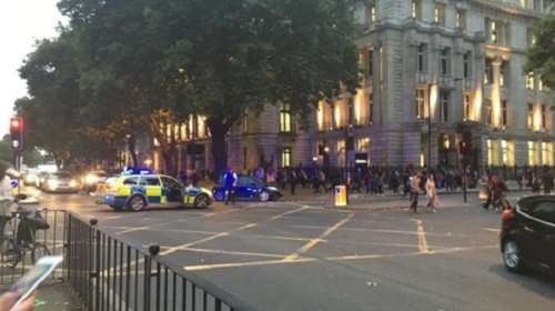 Εκκενώθηκε σταθμός στο Λονδίνο λόγω βαλίτσας &quot;με καπνούς&quot; (ΒΙΝΤΕΟ)