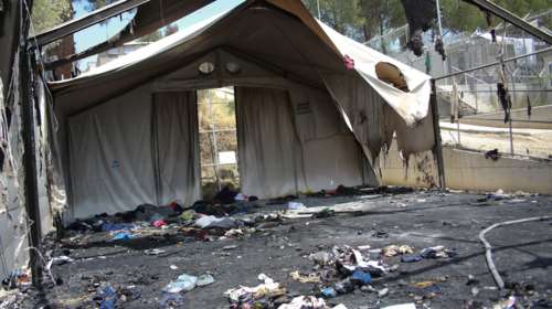 Για τέταρτη φορά στις φλόγες το hot spot στη Σάμο