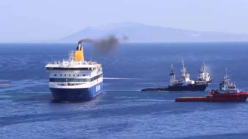 Συνεχίζεται η προσπάθεια αποκόλλησης του Blue Star Patmos