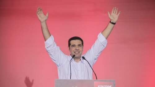 Ο Αλέξης φόρεσε το... κοστούμι του Ανδρέα στις 3 του Σεπτέμβρη