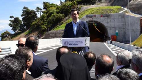 Μετά τα εργοστάσια, η ώρα της «κορδέλας» για τον Αλέξη Τσίπρα