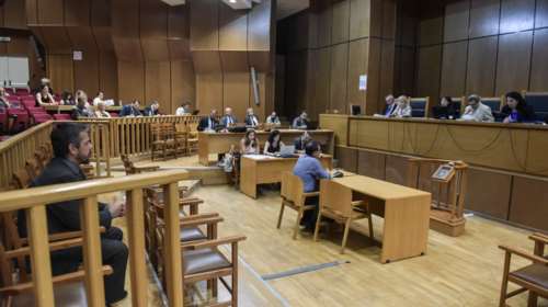 Ξεκινά και πάλι η δίκη της Χρυσής Αυγής